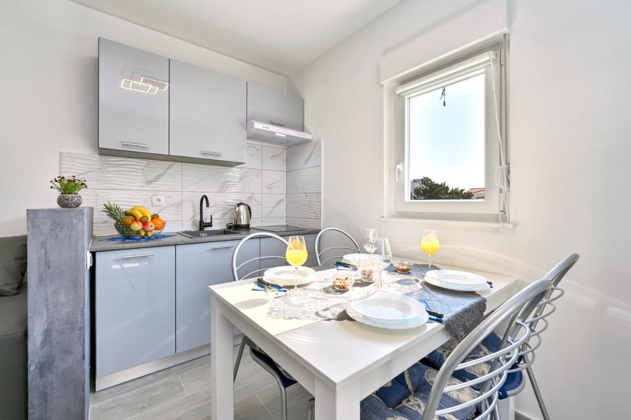 Apartman Michael / Novalja / Zrce Exterior photo